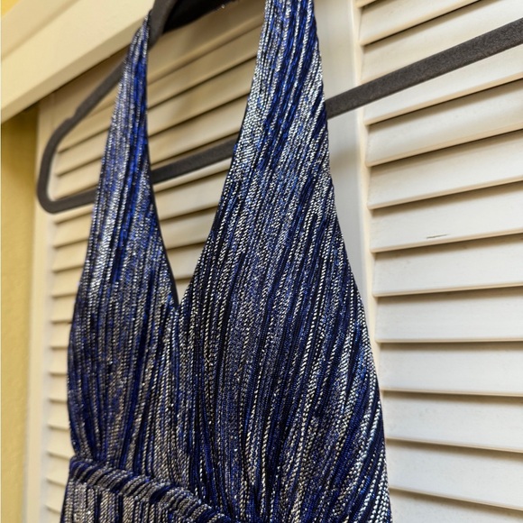 City Studio’s Women’s Sz 1 NEW Elegant Blue and Silver Halter Dress - Picture 6 of 13